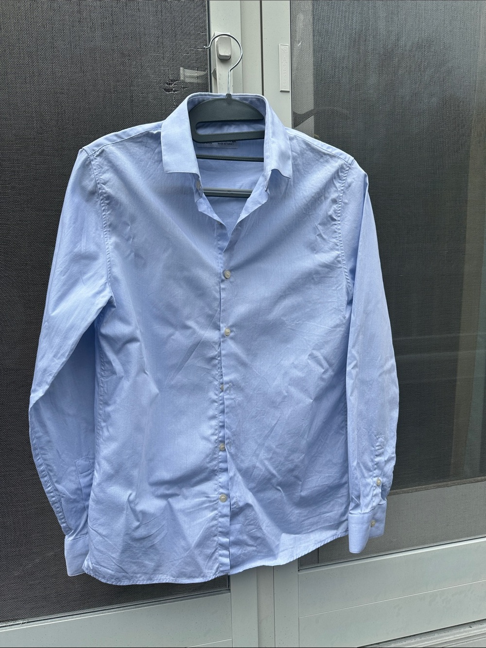 BOYS ZARA LIGHT BLUE BUTTON UP SHIRT SIZE 13-14